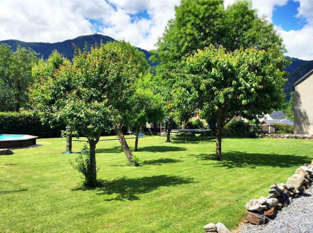 Papilio Bed & Breakfast Montauban-de-Luchon Dış mekan fotoğraf